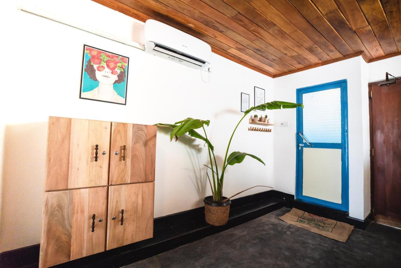 韦利格默 Layback Boutique Surf & Yoga Camp Sri Lanka旅舍 外观 照片